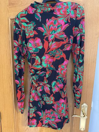 Vestido estampado floral manga larga