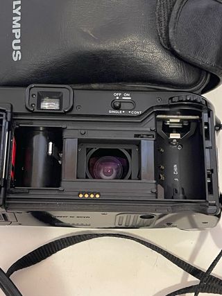 Cámara Olympus AZ-1 Zoom 35-70mm