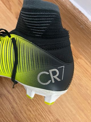 Botas de fútbol Nike Amarillas y Negras