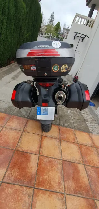 Suzuki V-Strom 650 DL Negra 2011