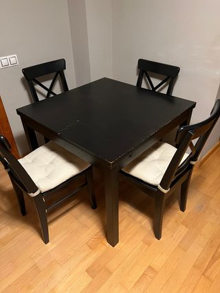Mesa comedor negra + 4 sillas ikea