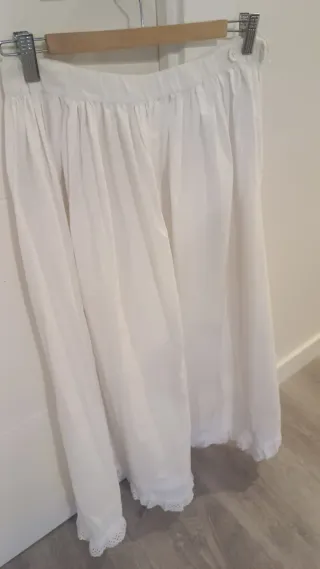 Traje Baturra Negro y Rojo, falda, camisa y enagua