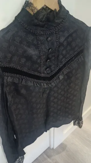 Traje Baturra Negro y Rojo, falda, camisa y enagua