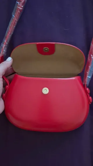 Bolso pequeño rojo