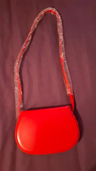 Bolso pequeño rojo