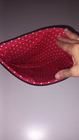 Funda cremallera Mafalda libro/tablet