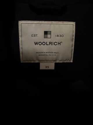 Giaccone Woolrich donna nero con cappuccio