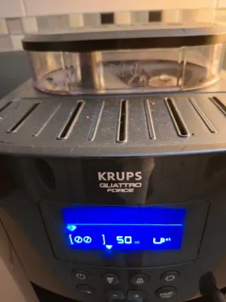 Cafetera Krups Quattro Force EA817