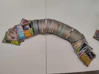 Lotto 400+ carte Pokémon di Ascesa Eroica e altre