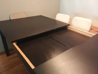 Mesa de comedor madera color wengué