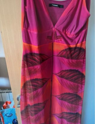 Vestido largo estampado hojas