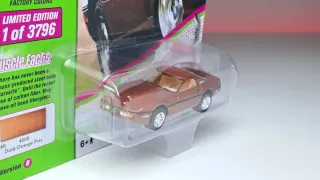 Chevrolet Corvette 1988 1/64 Johnny Lightning
