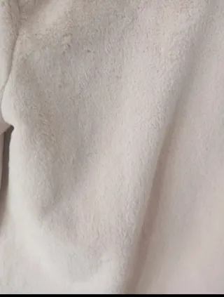 Abrigo pelo corto beige Primark Talla M