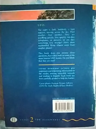 Pack UFOs, de Helen Brooke y The Thursday Thief