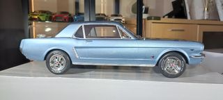 Ford Mustang V8 Hardtop 1/12 Otto