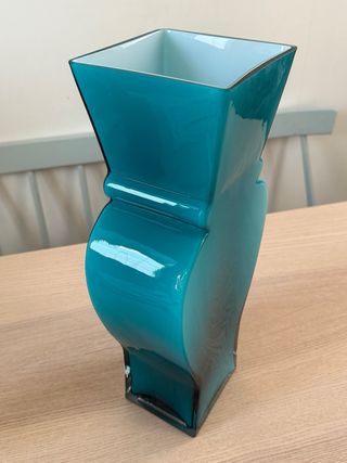 Jarrón Kare Design Silhouette Swing 40 cm Turquesa