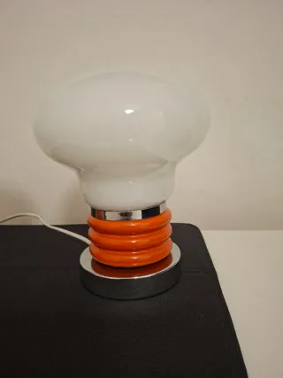 Coppia Lampade Vintage Arancio e Bianco