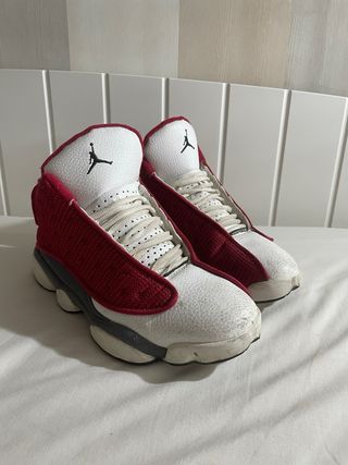 Zapatillas Jordan 13 Rojas y Grises