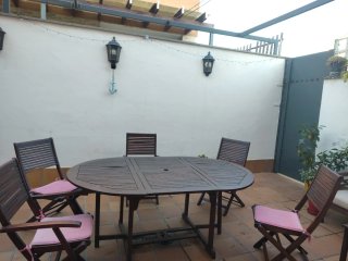 Conjunto de mesa y sillas de teca