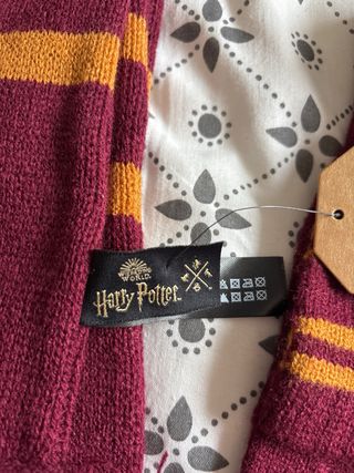 Bufanda y guantes Harry Potter