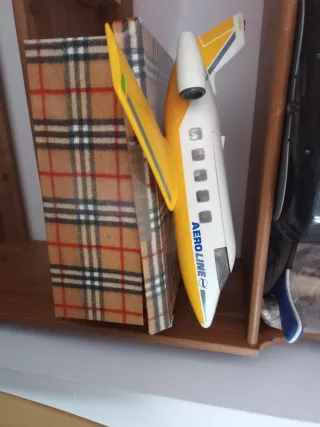 Caja Playmobil Avión Aerolínea