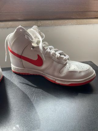 Nike Dunk High Bianche Rosse