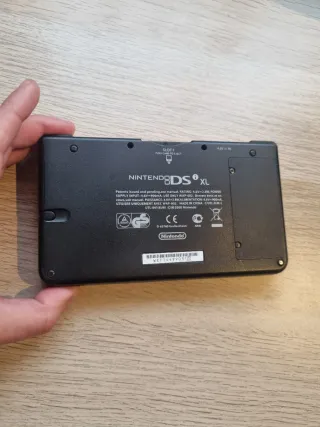 Console Nintendo DSi XL Gialla