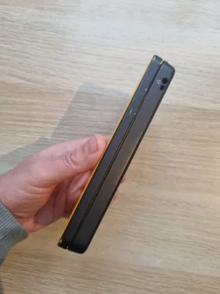 Console Nintendo DSi XL Gialla