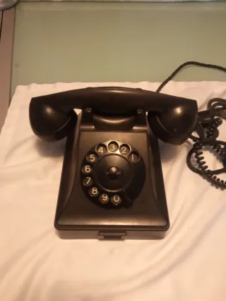 Teléfono antiguo PTT baquelita coleccionista