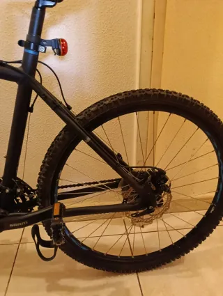 Bicicleta Btwin Rockrider 500