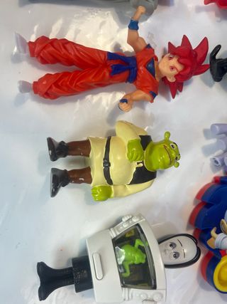 Figuras de colección variadas
