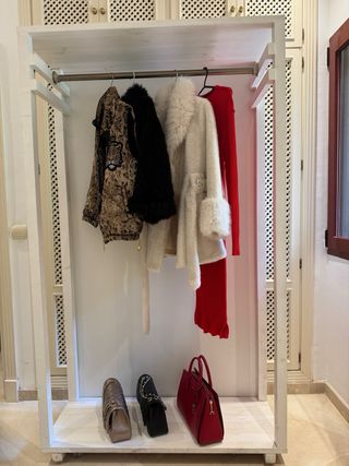 Armario de pino de buena caludad hecho a medida