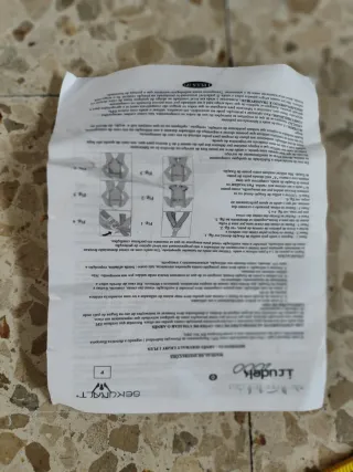 Arnés anticaídas amarillo y azul