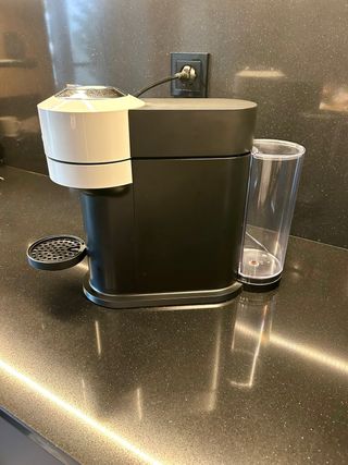 Cafetera Nespresso Vertuo Next Blanca