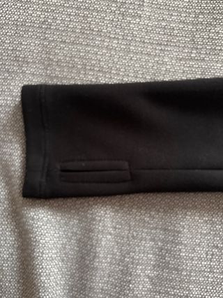 Sudadera deportiva ajustada cremallera