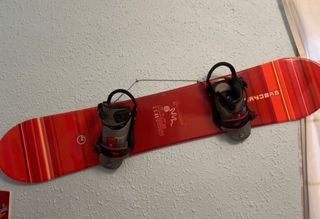 Tabla de Snowboard Roja con Fijaciones