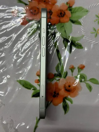 iPhone 15 128GB, Verde