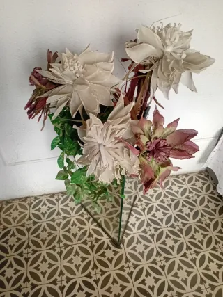 Jarrón triangular cristal espejo