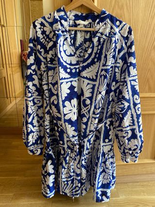 Vestido H&M floral azul y blanco talla M