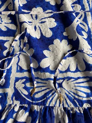 Vestido H&M floral azul y blanco talla M