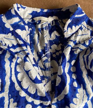 Vestido H&M floral azul y blanco talla M