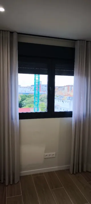 Barra y cortinas 273 ancho + 2 barras 2mts