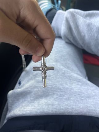 Collar Cruz Gucci Plata