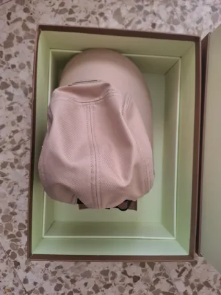 Gorra Burberry Beige y Negra