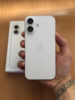 iPhone 16 Bianco 100% Batteria