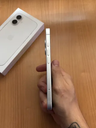 iPhone 16 Bianco 100% Batteria