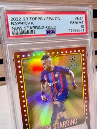 Cromo Topps 2022 numerado Raphina - PSA 10 - POP 1