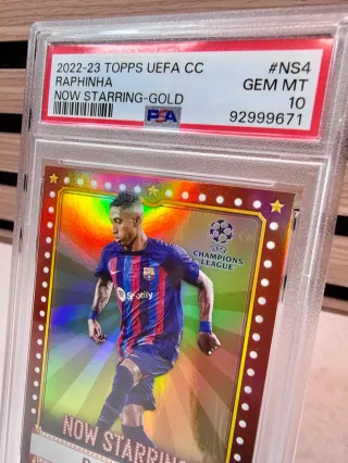 Cromo Topps 2022 numerado Raphina - PSA 10 - POP 1