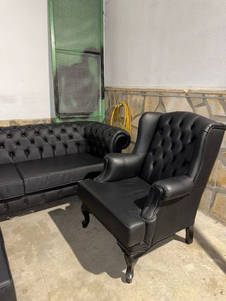 Sofá de cuero auténtico y sillones