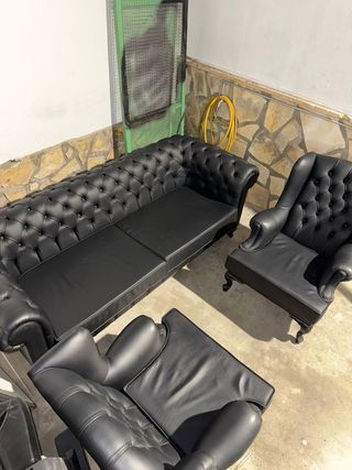 Sofá de cuero auténtico y sillones